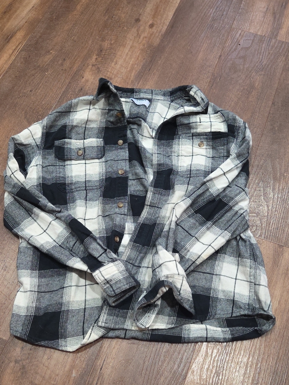 Old Navy Black and White Plaid Flannel Button-Up Shirt